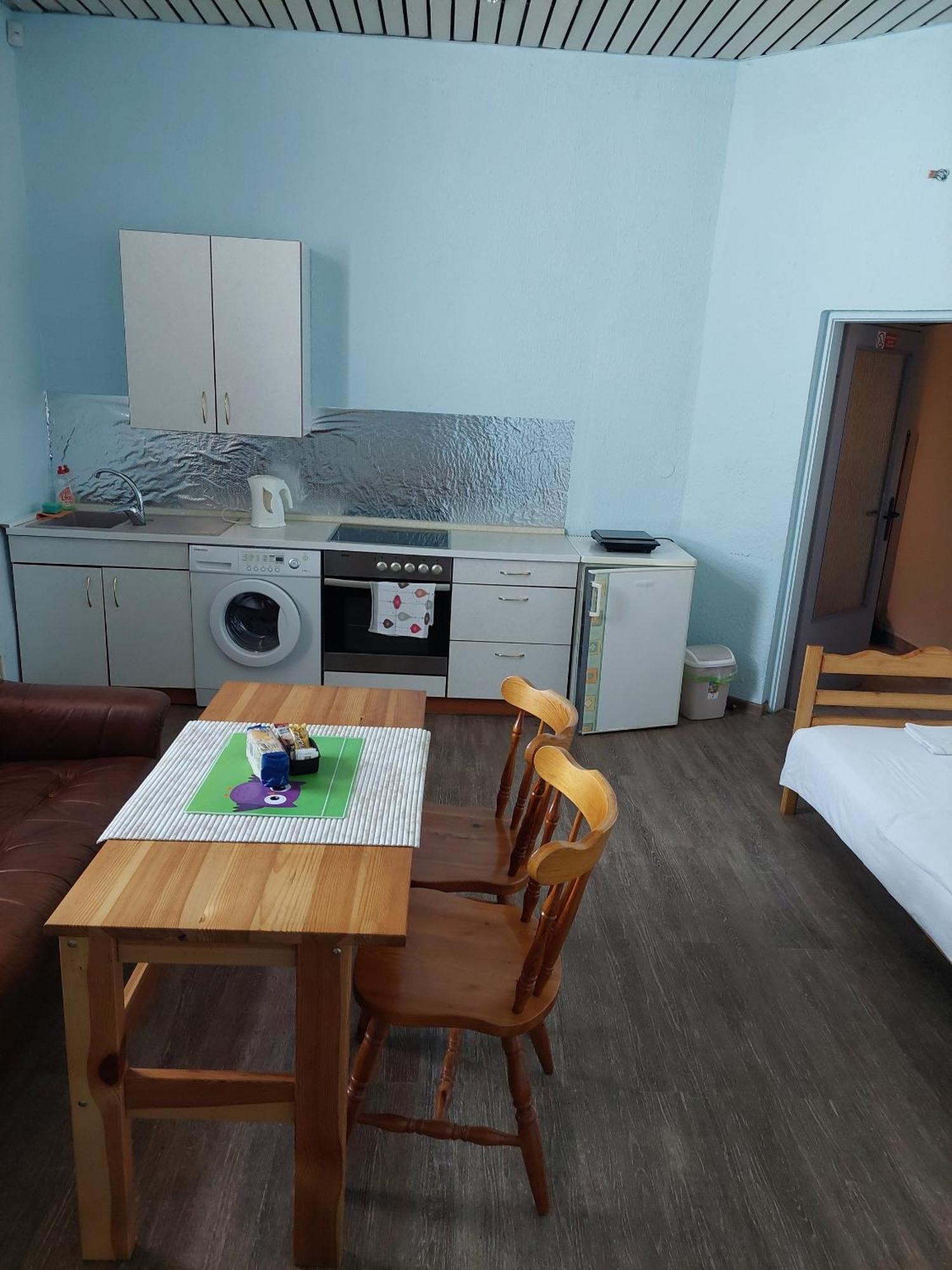 Orehova vas Hostel - Rooms Kaj & Kaja מראה חיצוני תמונה